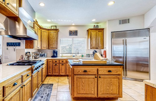 Banning House | Spacious home on 3.5 acres with covered patio, gourmet kitchen, & patio