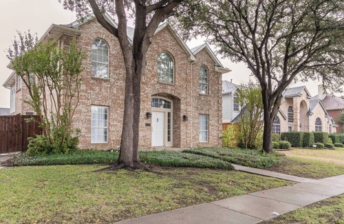 North Central Carrollton House | Spacious home~quiet neighborhood ~ nr downtown