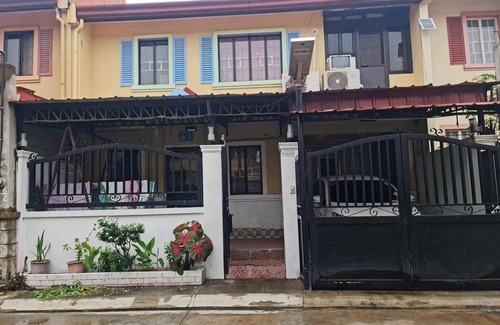 Imus House | Spacious home with fast internet connection! Near commercial establishments