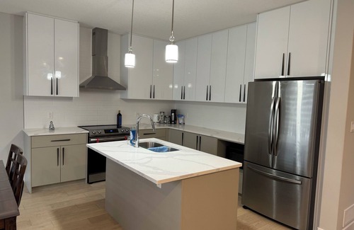 Middlesex Centre House | Spacious Home with modern style