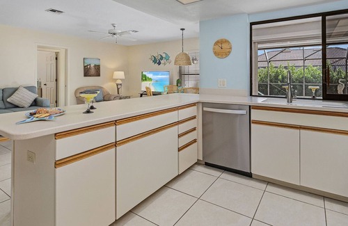 Marco Island House | Spacious Home With Large Pool And Fabulous Outdoor Living Space