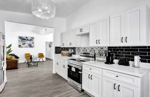 Ives Estates House | Spacious Home With Heated Pool