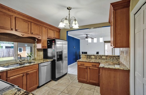 Pembroke Pines House | Spacious House 3BD Great Location!
