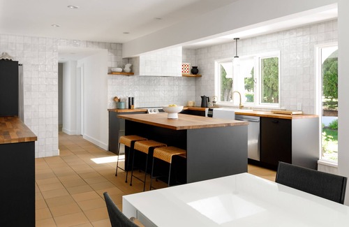 Okanagan-Similkameen Villa | Spacious house in a Naramta cherry orchard - 4 bedroom Spanish style villa