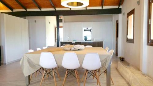 El Madronal House | Spacious house in Arona with terrace and garden