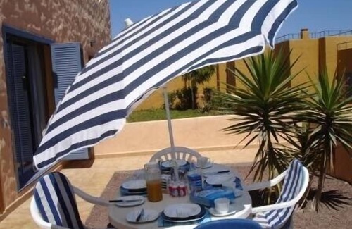 Caleta de Fuste House | Spacious house - views of mountains, coast, golf courses. IPTV, Always on Wifi