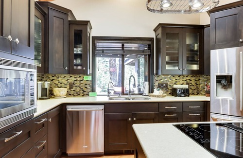 Overlook Park House | Spacious house w/shared hot tub & pool, SHARC access, and private gas grill