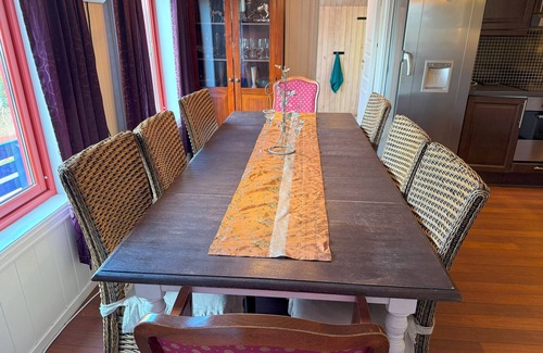 Halsa Municipality House | Spacious house, with boat, in beautiful landscape