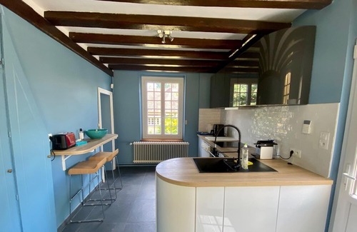 Crucey-Villages House | Spacious house with pool