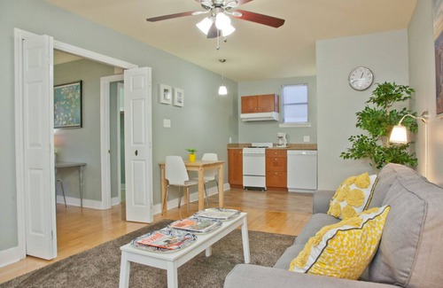 Hyde Park House | Spacious Hyde Park Guest House