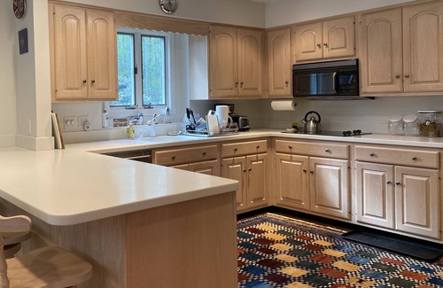 Voluntown House | Spacious lake front home, perfect for bringing families together