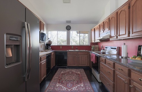 Eagles Mere House | Spacious Lake House - Eagles Mere