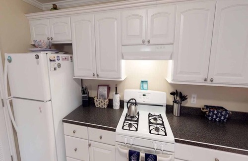 Ship Bottom House | Spacious, light and bright Ship Bottom Ocean Block home only 7 houses from the.