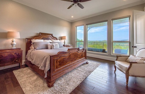 Canyon Lake House | Spacious luxurious 3 story home with stunning Canyon Lake views!