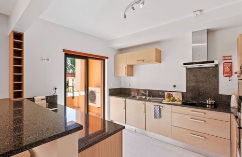Praia da Luz Apartment | Spacious & Luxury 2 bed apartment Baia da Luz -only 300 meter to beach