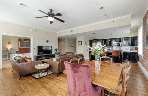 Greenville Downtown Apartment | Spacious Main St Loft | 2BD/2BA + Low cost parking