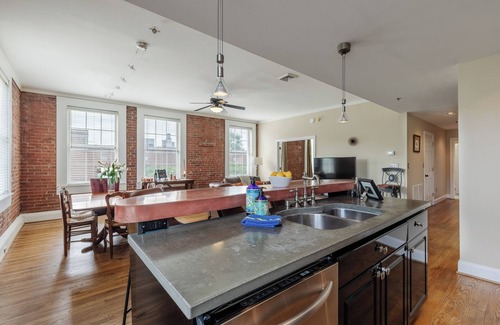 Greenville Downtown Apartment | Spacious Main St Loft | 2BD/2BA + Low cost parking