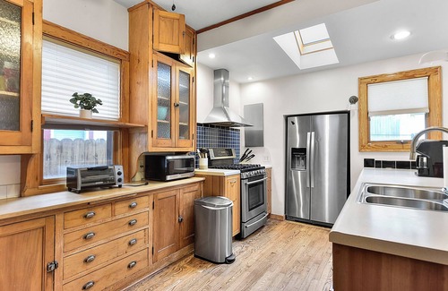 Joslyn Castle House | Spacious Midtown Manor