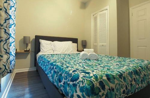 Lakeshore South House | Spacious Modern 5 Bedrooms JAX