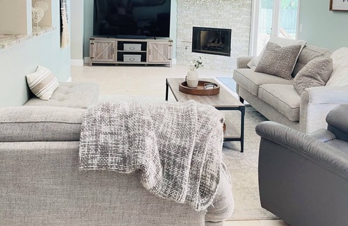 Port Saint Lucie House | Spacious Modern Farmhouse Style with Pool - Pet and Family Friendly!