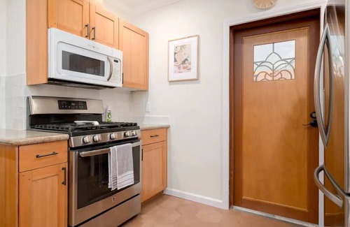 Normal Heights House | Spacious & Modern New Backyard 94 Walk Scorenn