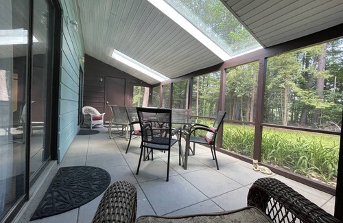 Chocorua House | Spacious Northern Lakes Region One-Level Pet Friendly Home