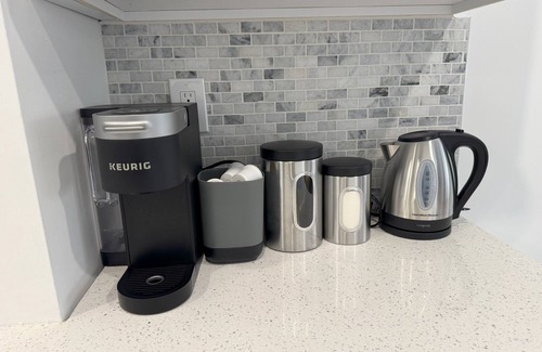 Northeast Yonkers House | Spacious NYC Getaway House