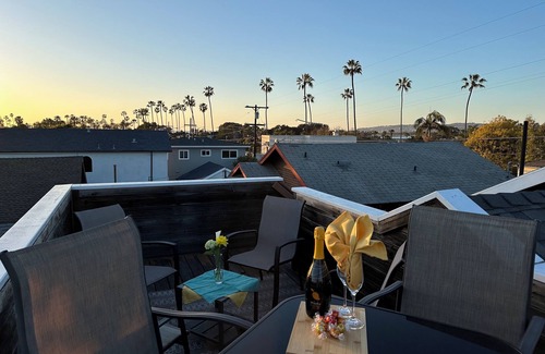 Ocean Beach House | Spacious OB Cottage 4 Blocks to Beach Ocean View Deck Dog Friendly