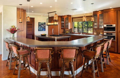 Kamuela House | Spacious Ocean View Home. Steps From White Sand Beach. Private pool & spa.