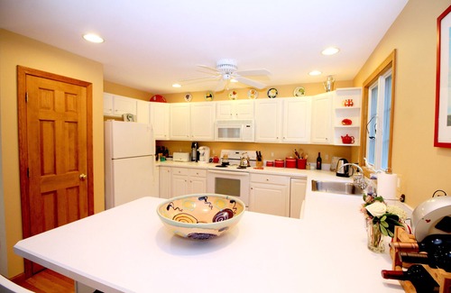 Wellfleet House | Spacious Oceanside 3BD-A/C, Sun Room, Quiet Location Close to All Wellfleet Offers