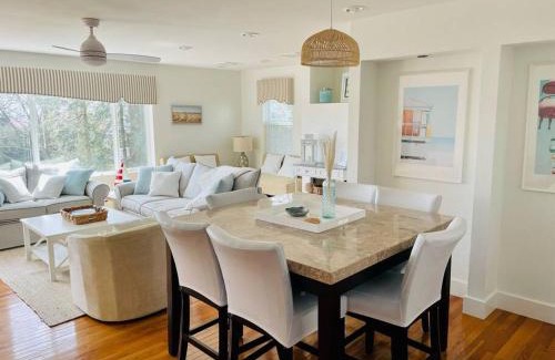 New London Villa | Spacious Oceanview Villa Elegant Coastal Escape, Sleeps 22