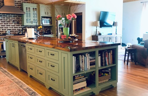 Oxford House | Spacious “Old Oxford” home within walking distance to the Square and the Grove.