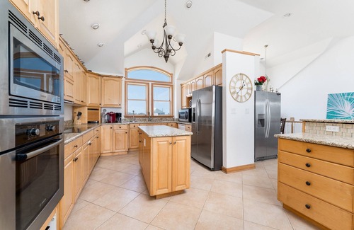 Rodanthe House | Spacious Pet-Friendly Oceanfront Oasis in Rodanthe