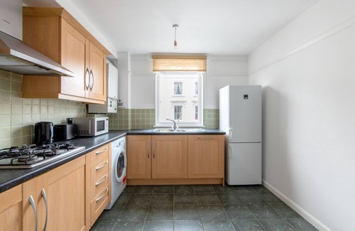 Warwick Apartment | Spacious Pimlico 2BR, 12 mins to Victoria Station, by Blueground