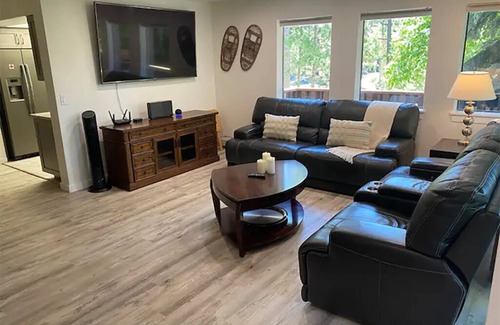 Incline Village Condo | Spacious Quiet Comfort in the Pines 2BR 2BA, Incline Village Gem, 28-90 days.
