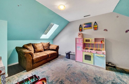 Bull Mountain House | Spacious Retreat W/Swim Spa & Full Kitchen