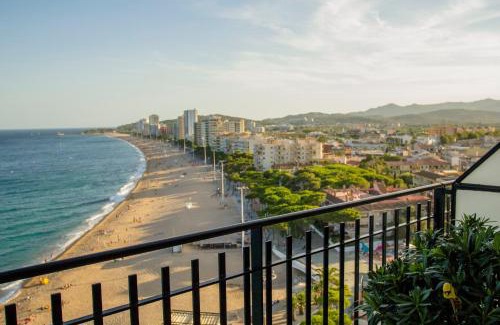 Platja d'Aro Apartment | Spacious seafront apartment