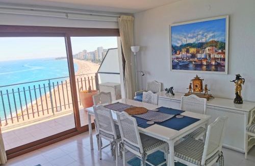 Platja d'Aro Apartment | Spacious seafront apartment