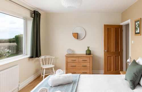 Shilbottle House | Spacious - Stunning Views - Close to Coast/Castles