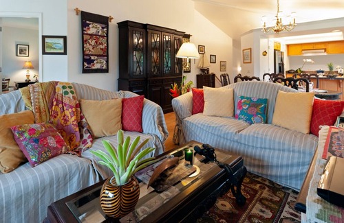 Princeville House | Spacious Townhome in Quiet Neighborhood - Great for Larger Groups & Families
