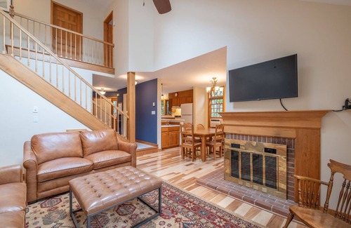 South Down Shores House | Spacious townhome w/ Beach & Pool on Lake Winnipesaukee