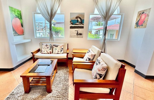 Bahia de la Academia Apartment | Spacious two-bedroom suite with a balcony