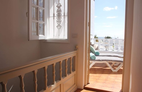 Puerto del Carmen House | Spacious two bedroom house near the beach with private terrace and sea views