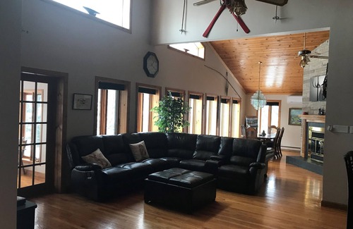 Glovertown House | Spacious Vacation Home - 5 min to Terra Nova National Park