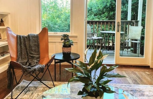 La Lengua Apartment | Spacious Victorian in the Heart of Noe Valley