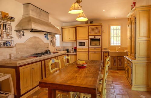 Vaison-la-Romaine Villa | Spacious Villa 5* for 12 pers., air cond., heated pool, view Mt. Ventoux