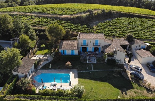 Vaison-la-Romaine Villa | Spacious Villa 5* for 12 pers., air cond., heated pool, view Mt. Ventoux
