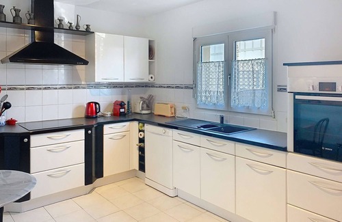 Jullouville-les-Pins House | Spacious Villa 6 rooms - 9 people - 50m from beach