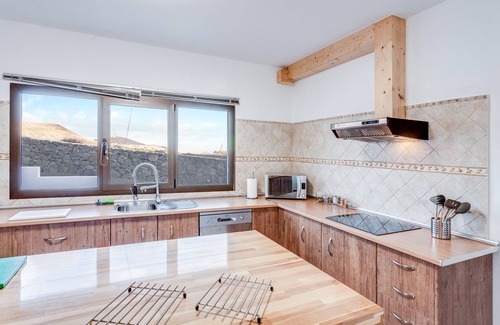 Tetir Villa | Spacious Villa “Casa el Aceitunal” with Mountain View, Garden, Terrace & Pool