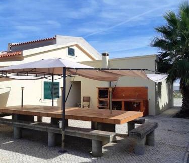 Palmela Villa | Spacious Villa in Palmela with Private Pool and Garden